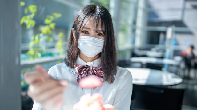 FC2 PPV 3096250 She kept shaking her big tits and cummed twice in a narrow vagina that seemed to make a sound