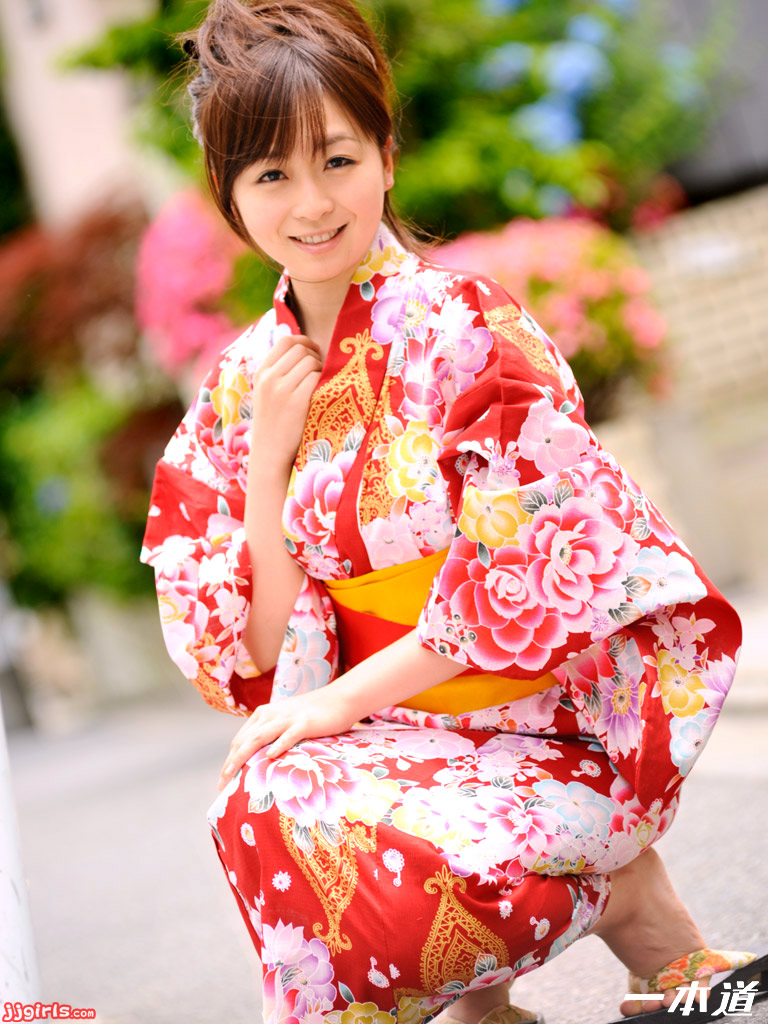 Uncensored-080710-893 Nozomi Hazuki Yukata Beauty Gets Wet